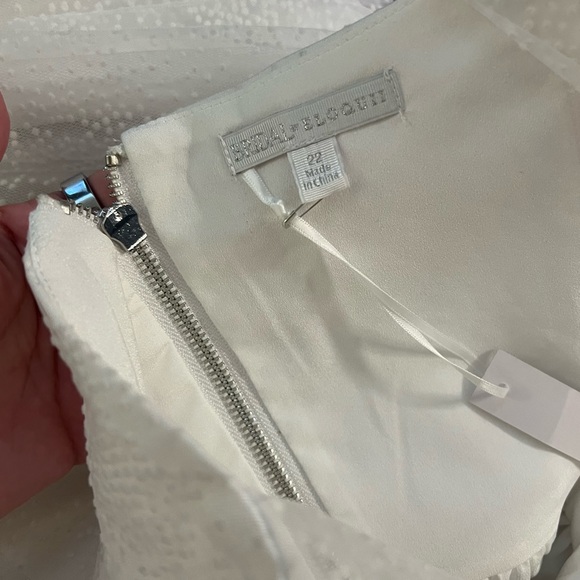 Eloquii x Bridal Tie Shoulder Dress - Picture 5 of 9